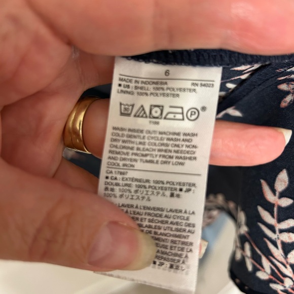 Banana Republic wrap dress - Picture 4 of 4